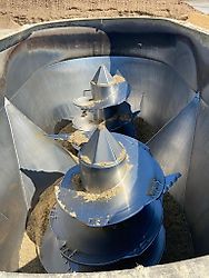 Eckart Feed mixer / Melangeuse / Carro miscelatore / Voermengwagen
