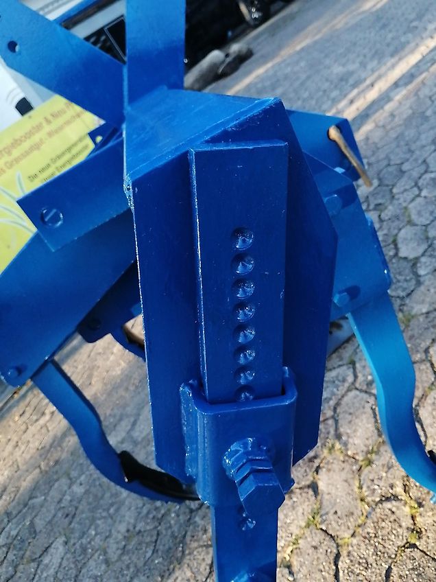 Frost Kein Amazone TL,Lemken Topaz,Howard, Frontgrubber,Heckgrubber,kurzgrubber,Vorbaugrubber 2,1m Rahmenbreite 6Stile mit 35cm Strichabstand 200cm Arbeitsbreite Stufenlos Verstellbare Tasträder 400mm Eisenbereift Ideal als Vorbaugrubber zur Auflockerung von Ro