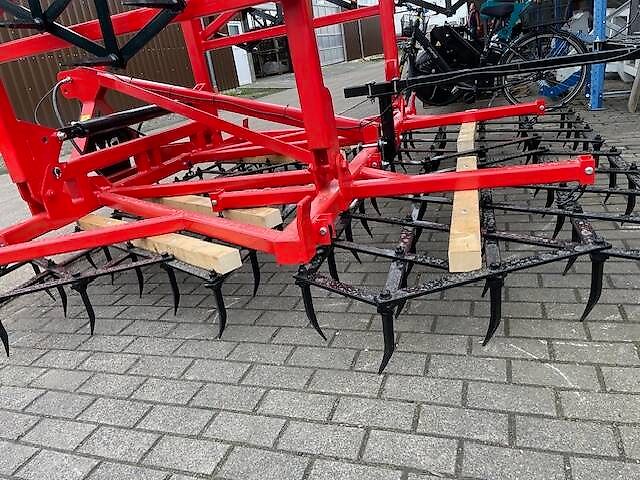 BM Maschinenbau Ackeregge / Egge 5,6m 2-reihig mit Holzauflage und Beleuchtung