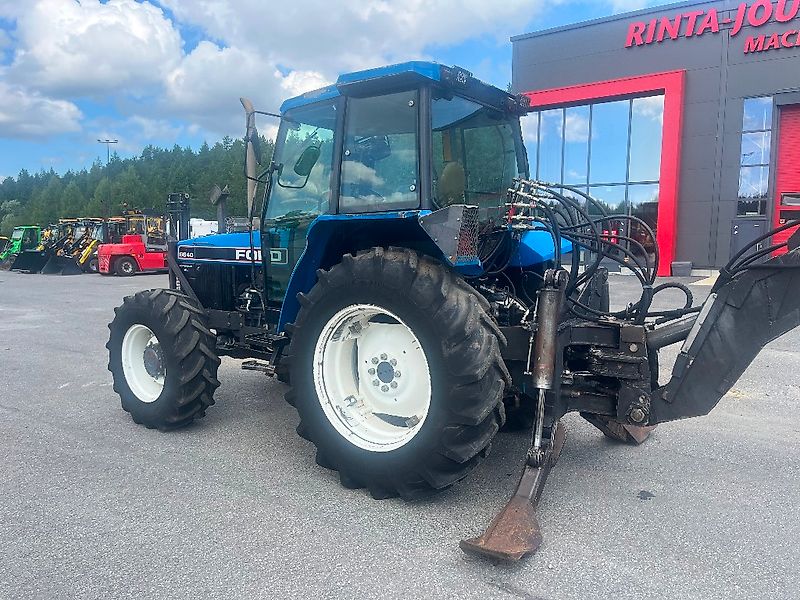 Ford 6640 SL / Kaivuulaite, 4 kauhaa