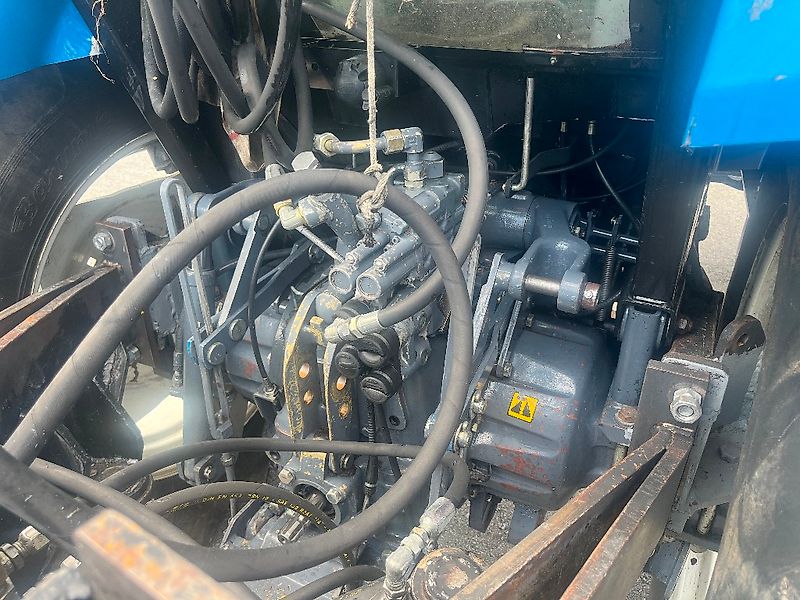 Ford 6640 SL / Kaivuulaite, 4 kauhaa