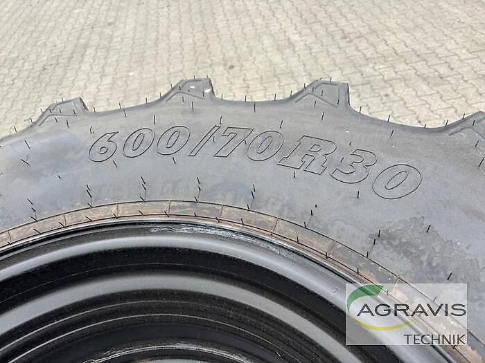 BKT KR 600/70R30