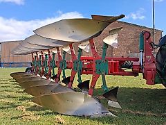Kverneland LO 85 300 Plough