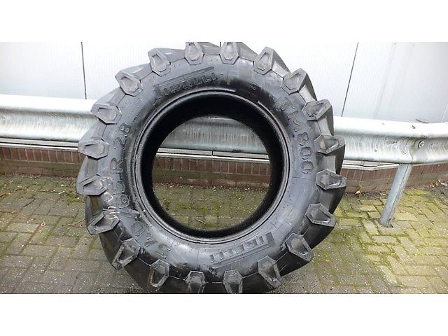 Pirelli 540/65 R 28 TM 800