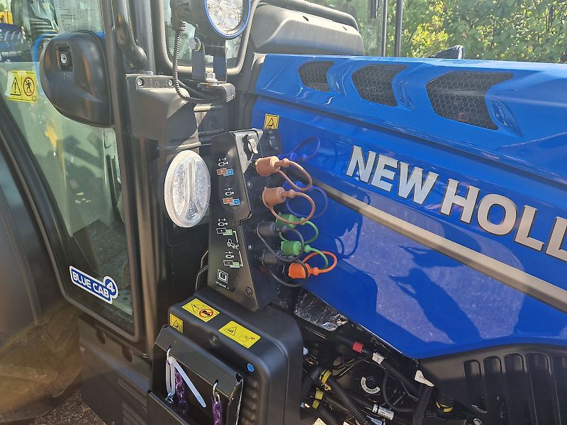New Holland T4.90 F/N/V (Stage V)