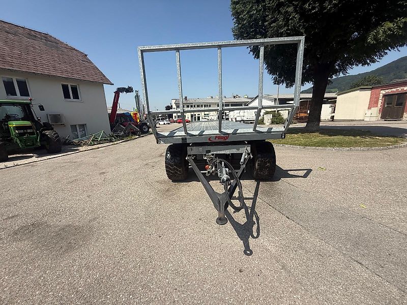 Fliegl DPW 210 Ballentransporter
