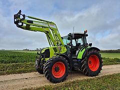 Claas ARION 460 CIS mit Frontlader