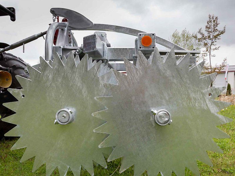 Fliegl Profiwalze 3,0m Frontpacker Lenkbock