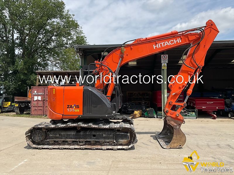 Hitachi ZX135 US-3