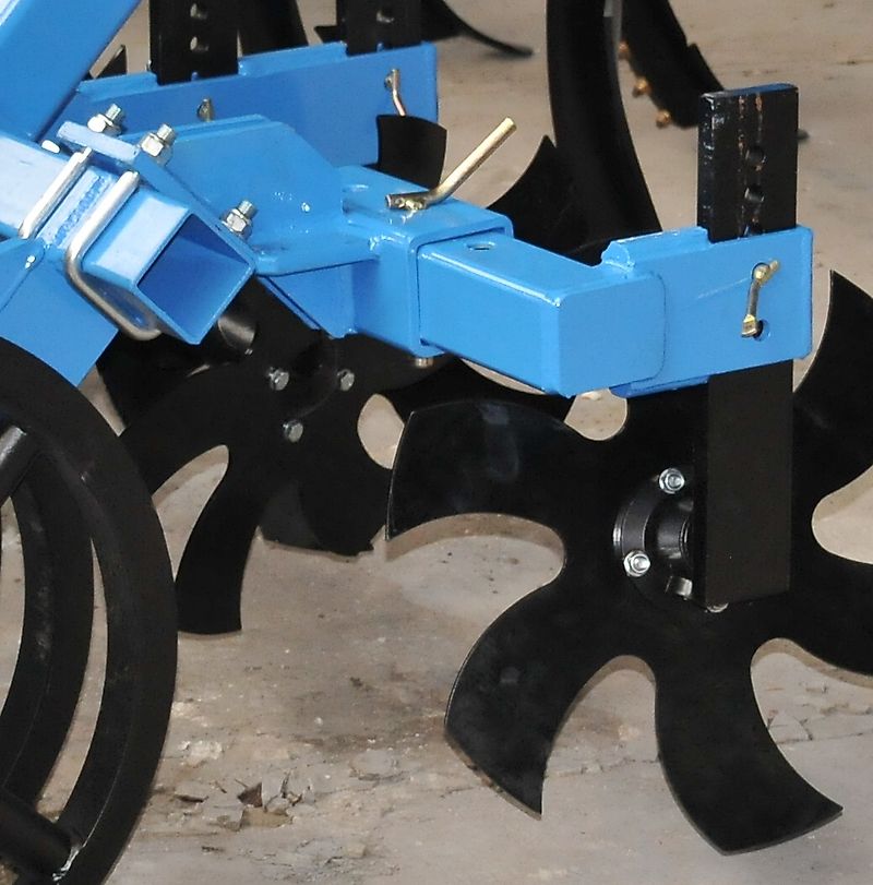 Bremer Maschinenbau Mulchgrubber Champion 300 - Boden gutmachen, ein gesundes UmFELD schaffen