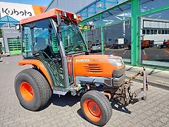 Kubota STV40