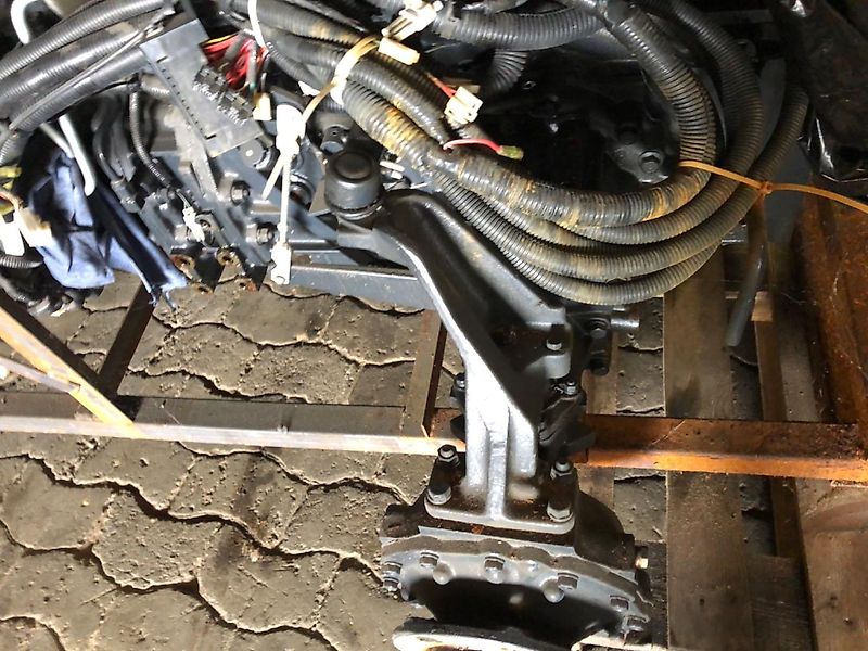 Iseki Iseki ICT 50 / TGC5470FH Motor Getriebe Achsen * Unbenutzt