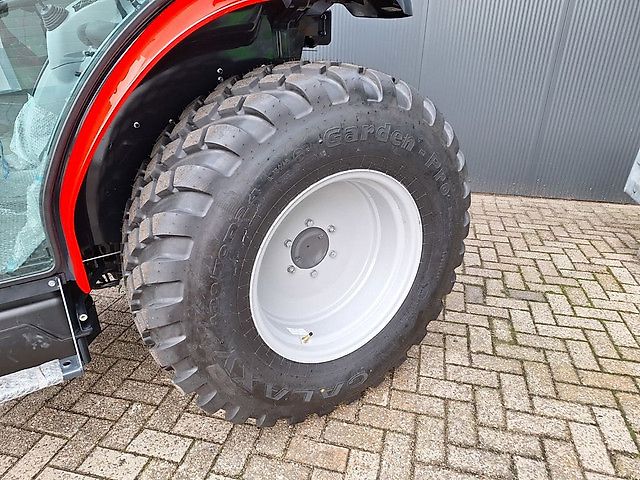 Massey Ferguson 1750M HST