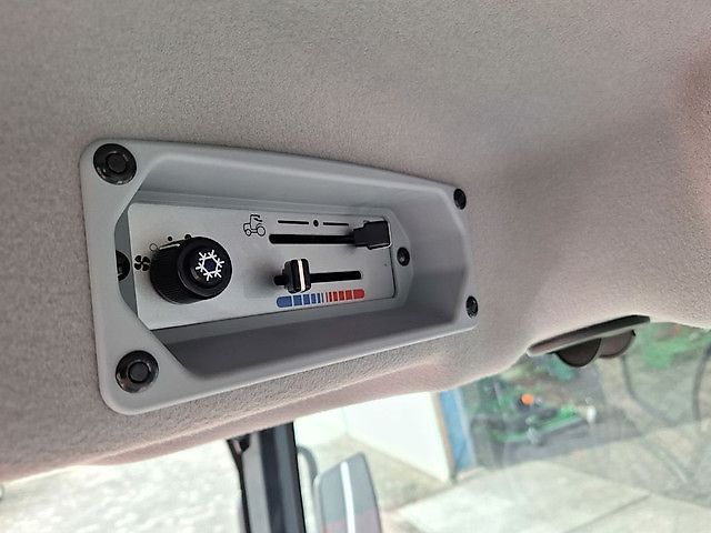 Massey Ferguson 1750M HST