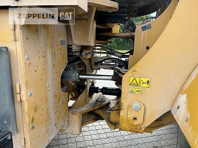Caterpillar 962M