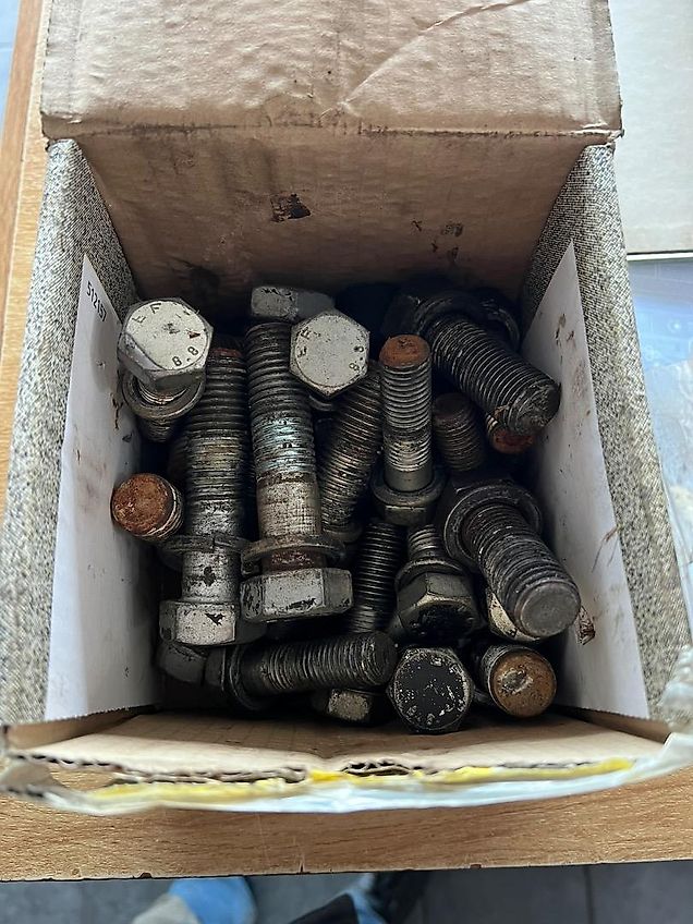 Frost Anbaukonsolen für CASE IH MAXXUM 5120