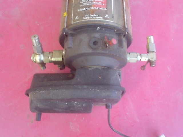 Welger RP245 Zentrale Fettschmierung, Pumpe mit Glasbehälter, Welger-Nr.: 0926.81.40.00