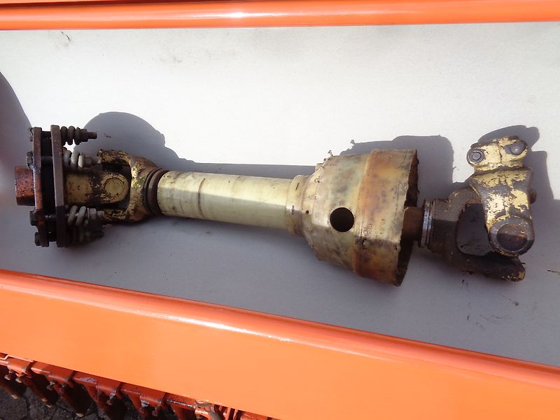 Howard Howard Sämavator 235 cm Arbeitsbreite in Topzustand Frässmesser 100 Prozent mit Pakerwalze ideal zur Direktsaat in Grünland & Ackerland mit Breitsaatausläufen bzw. engen Saatrillen