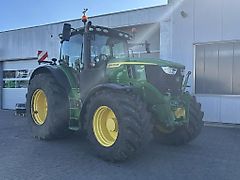 John Deere 6R195 TRAKTOR