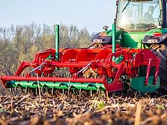 AGRO-MASZ Pług dłutowy 3.0/ Meisselpflug 3.0/ Chisel plow 3.0