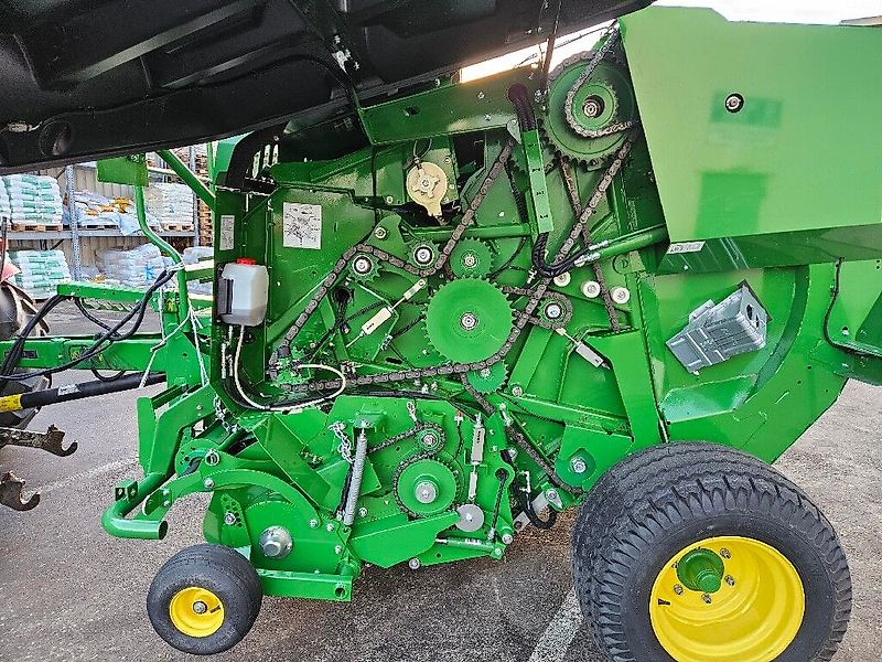 John Deere F441 M