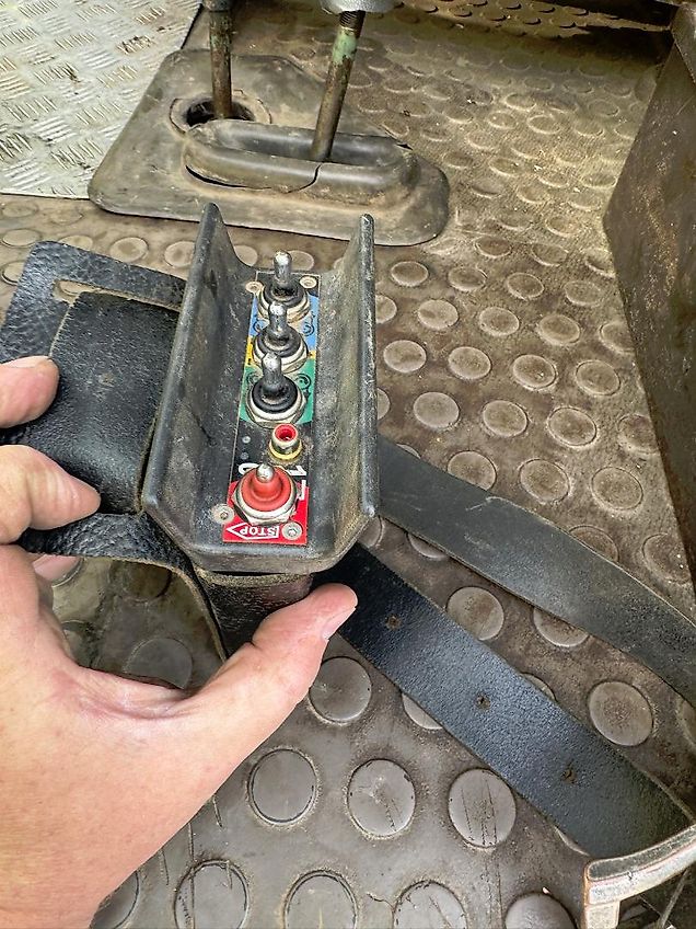 Mercedes-Benz MB Trac 800 mit Werner Forstausstattung, BJ 1991, Selbstbau-HH, Funkfernbedienung, Seile neuwertig, alle Kupplungen 400 Stunden, technisch guter Zustand