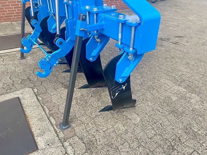 Bremer Maschinenbau PARALL PS 6 mit hydraulischem Heckkuppler