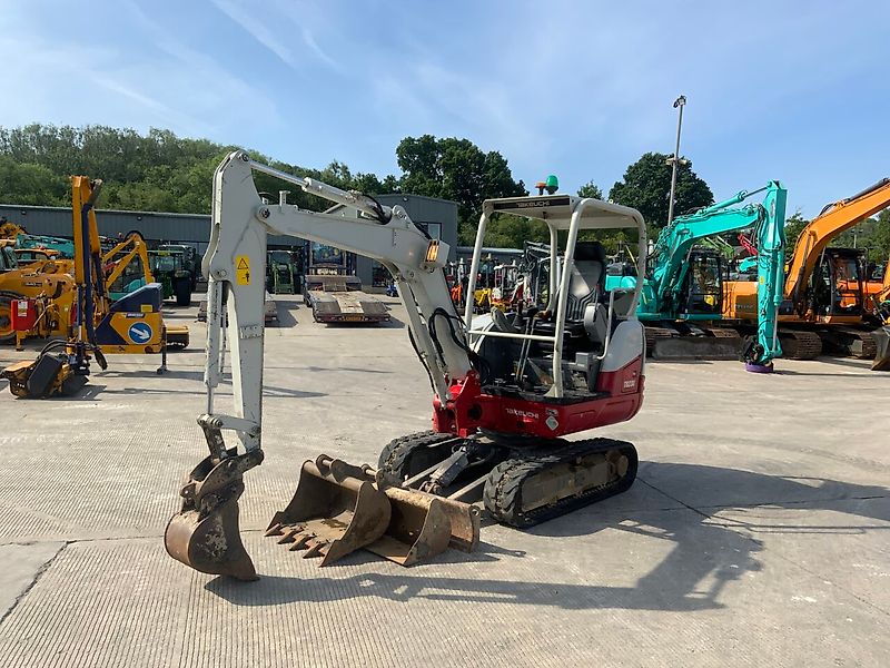Takeuchi TB230 Digger (ST23665)