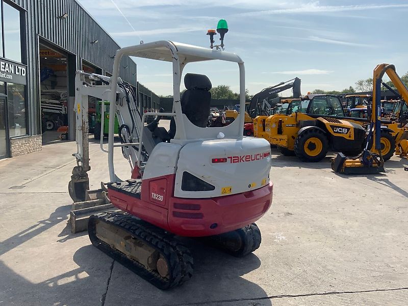Takeuchi TB230 Digger (ST23665)