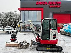 Takeuchi TB 325 R / Pyörittäjä, Pihdit, 2 kauhaa