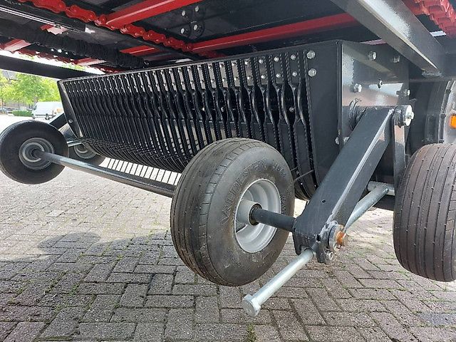 Schuitemaker Rapide 65S opraapwagen