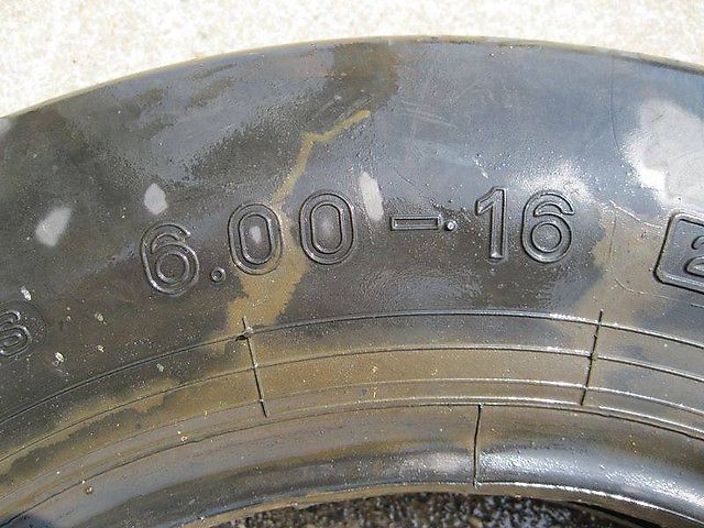Pirelli 6.00-16 band