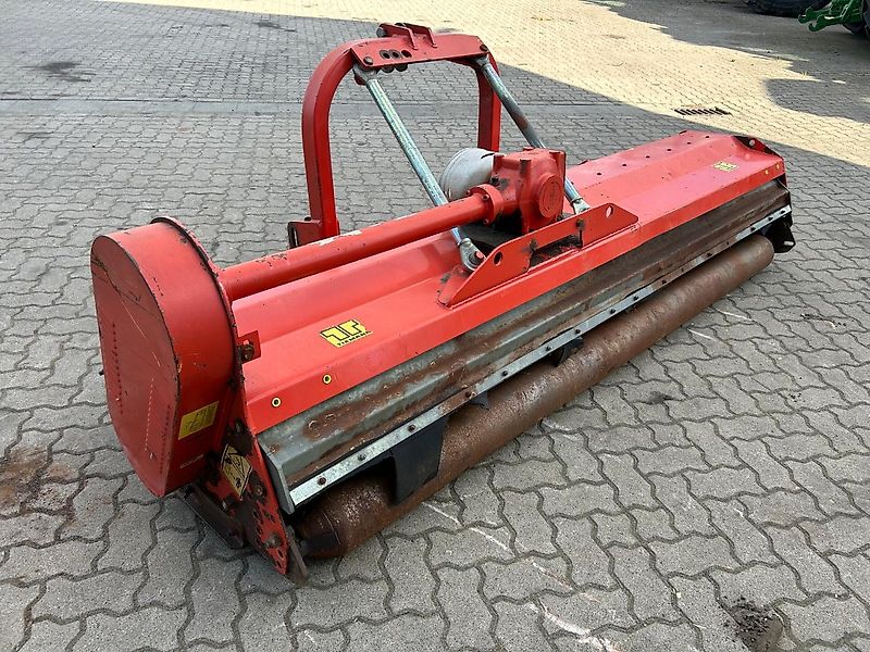 Kuhn VKM 280