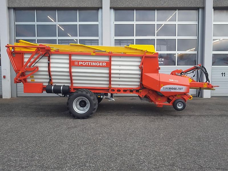 Pöttinger Euroboss 250 T