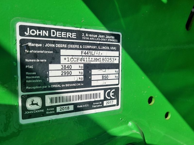 John Deere F441M