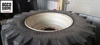 Treleborg 650/65R42+540/65R30