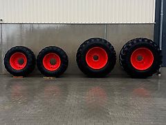 BKT 710/75R42 und 600/70R34 Radsatz Axion 900