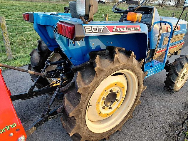 Iseki TA207