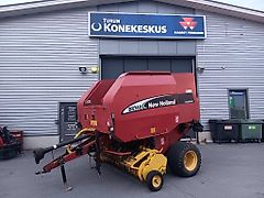 New Holland BR 740