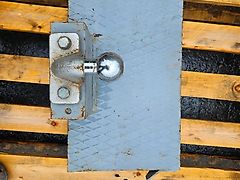 PIENKUORMAAJAVARUSTEET VETOKOUKKU TYÖKALU