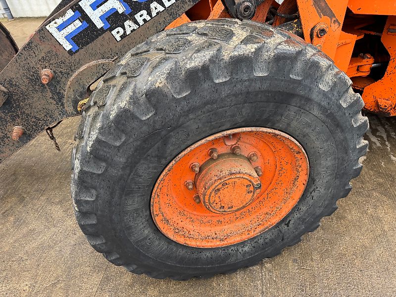 Fiat FR90 Parallel Loading Shovel