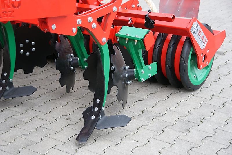 AGRO-MASZ Grubber-Runner 30-NEUMASCHINE