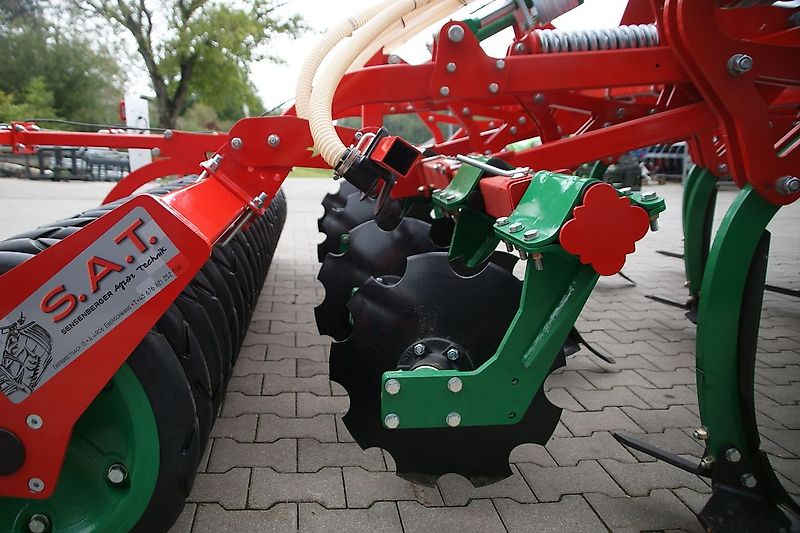 AGRO-MASZ Grubber-Runner 30-NEUMASCHINE