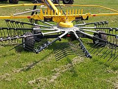 New Holland Schwader / Seitenschwader PROROTOR 450 #New Holland