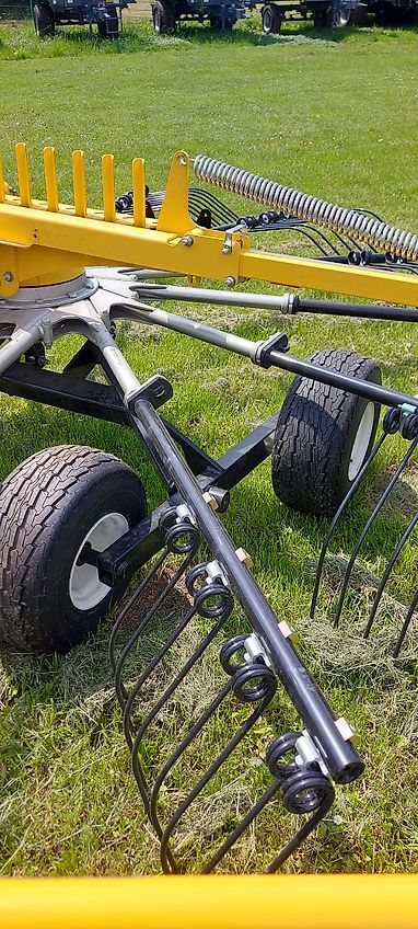 New Holland Schwader / Seitenschwader PROROTOR 450 #New Holland