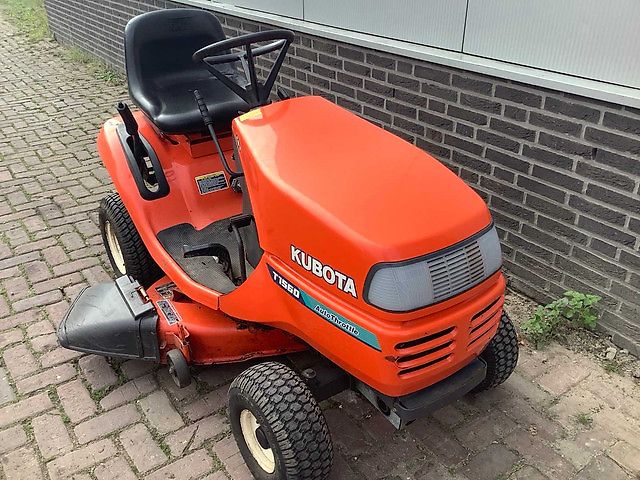 Kubota T1560
