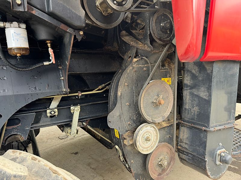 Case Axial Flow AFX 8010 c/w 30ft Header