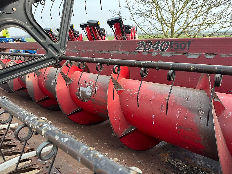 Case Axial Flow AFX 8010 c/w 30ft Header