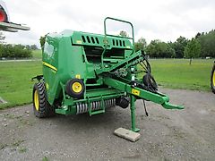 John Deere F441M