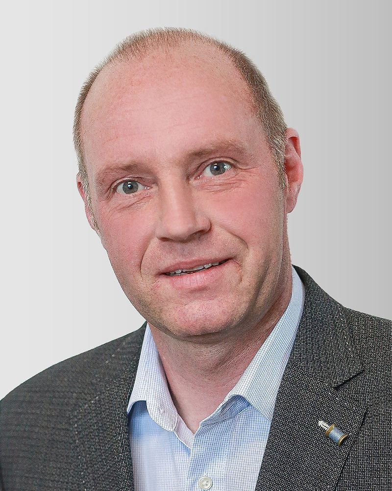 Yhteyshenkilö Herra Andreas Degel